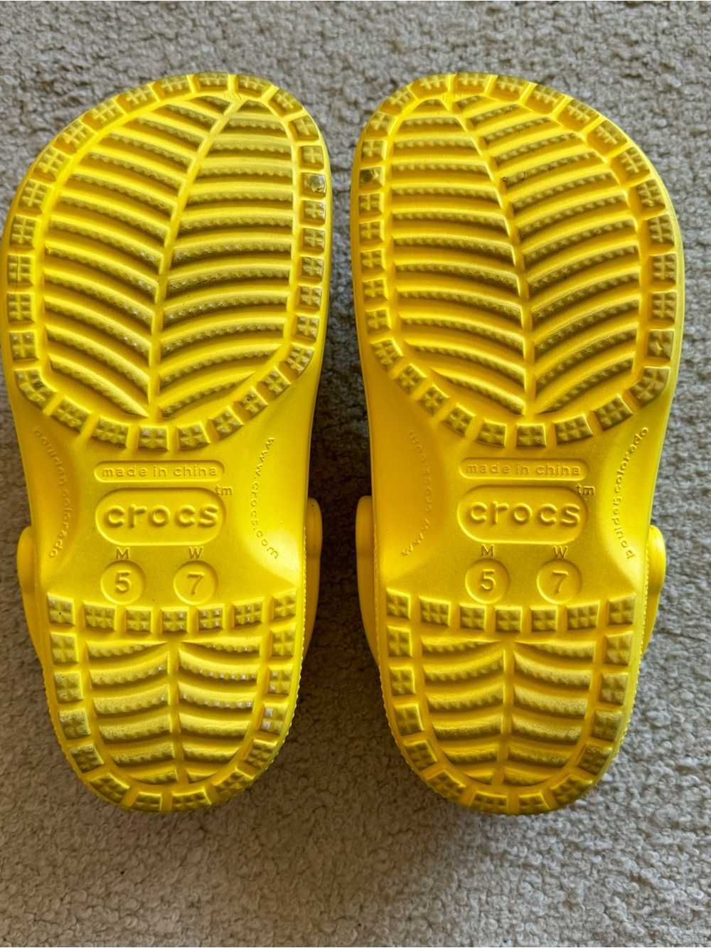 Yellow Crocs - Picture 6 of 6